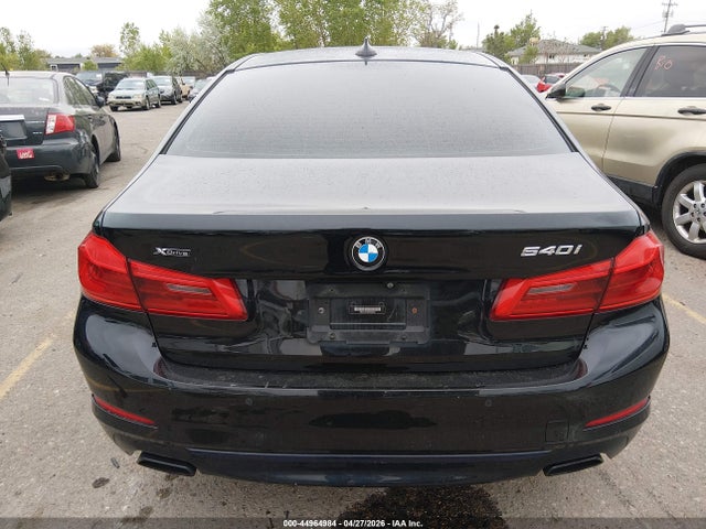 BMW 540i Xdrive 2019 WBAJE7C55KWW35251 Image 16