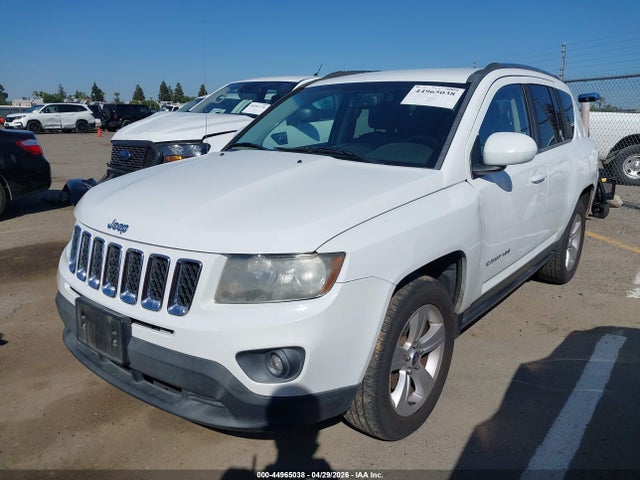 1C4NJDEB1ED532524 Jeep Compass Latitude