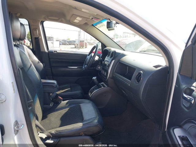 1C4NJDEB1ED532524 Jeep Compass Latitude