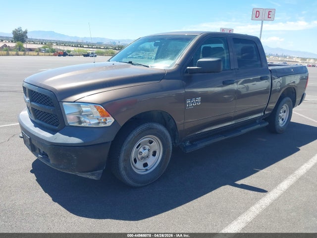 1C6RR7KG4KS645474 RAM 1500 Classic Tradesman 4x4 5&#039;7 Box