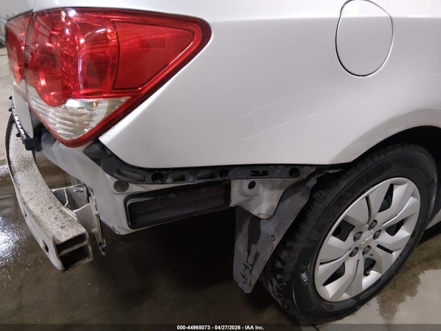 44965073 :رقم المزاد ، 1G1PA5SH0F7175546 vin ، 2015 Chevrolet Cruze Ls Auto مزاد بيع