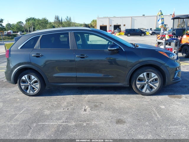 2022 Kia Niro Ev S მანქანა იყიდება აუქციონზე, vin: KNDCC3LG0N5159898, აუქციონის ნომერი: 44965143