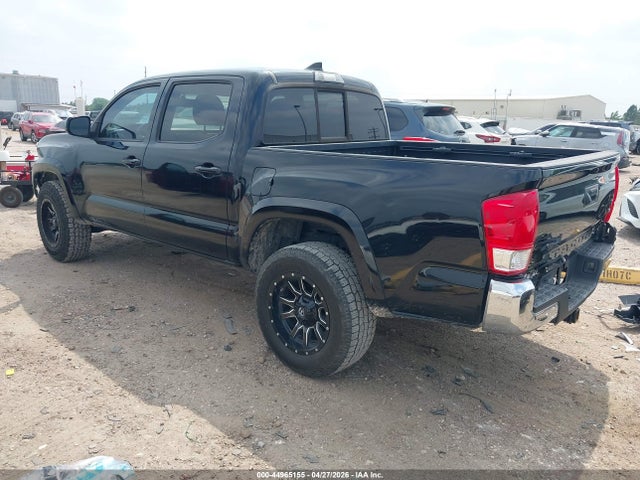 Toyota Tacoma Sr5 V6 2017 5TFAZ5CN4HX040504 Image 3