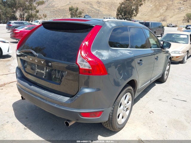 Продажа на аукционе авто 2013 Volvo Xc60 3.2 Platinum, vin: YV4952DL5D2445317, номер лота: 44965170