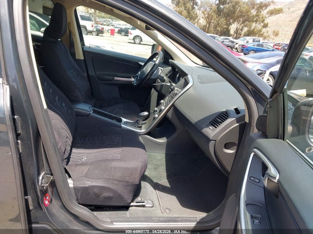 Продажа на аукционе авто 2013 Volvo Xc60 3.2 Platinum, vin: YV4952DL5D2445317, номер лота: 44965170