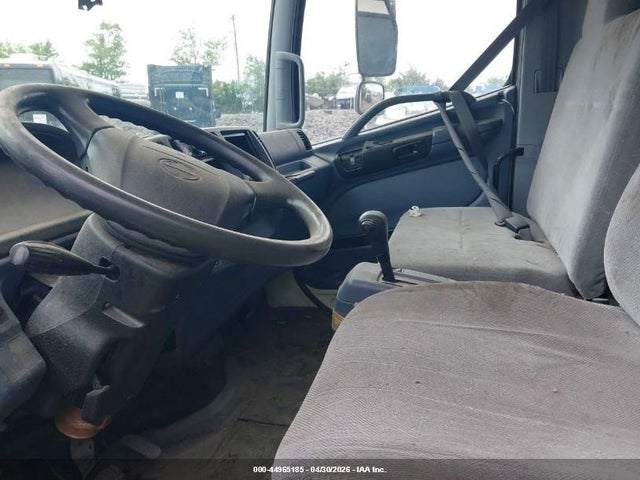 44965185 :رقم المزاد ، 5PVNE8JV272S50516 vin ، 2007 Hino Hino 268 مزاد بيع