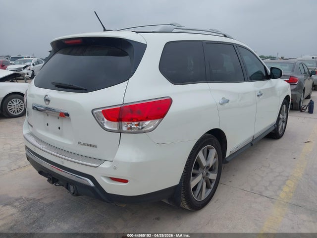 Продажа на аукционе авто 2016 Nissan Pathfinder Platinum, vin: 5N1AR2MN7GC605178, номер лота: 44965192