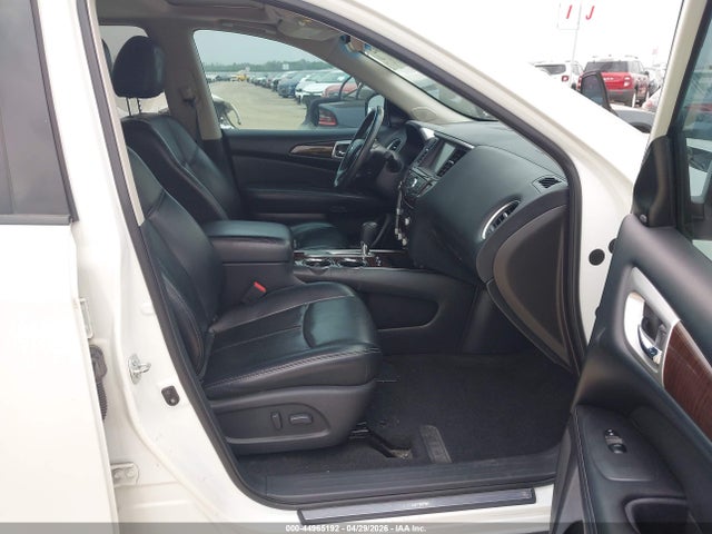 Продажа на аукционе авто 2016 Nissan Pathfinder Platinum, vin: 5N1AR2MN7GC605178, номер лота: 44965192