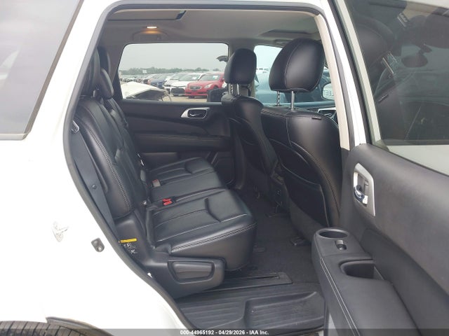 Продажа на аукционе авто 2016 Nissan Pathfinder Platinum, vin: 5N1AR2MN7GC605178, номер лота: 44965192