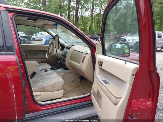 44965204 :رقم المزاد ، 1FMCU9D71BKA77735 vin ، 2011 Ford Escape Xlt مزاد بيع