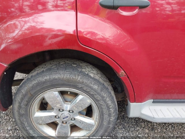 44965204 :رقم المزاد ، 1FMCU9D71BKA77735 vin ، 2011 Ford Escape Xlt مزاد بيع