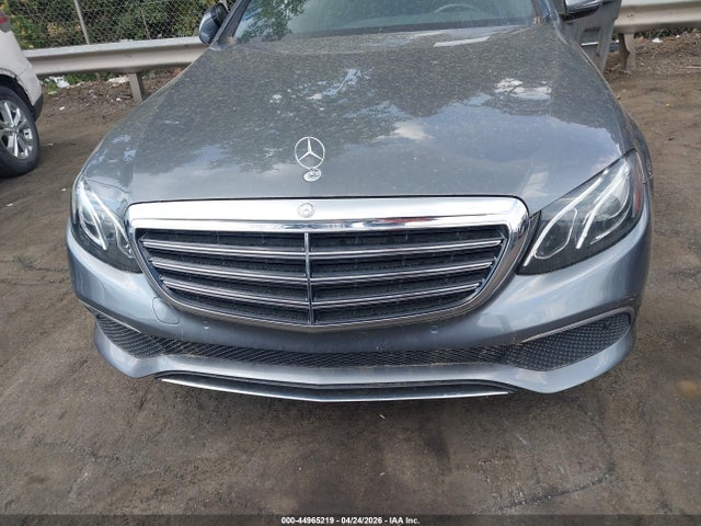 44965219 :رقم المزاد ، WDDZF4KB2HA142812 vin ، 2017 Mercedes-benz E 300 4matic مزاد بيع