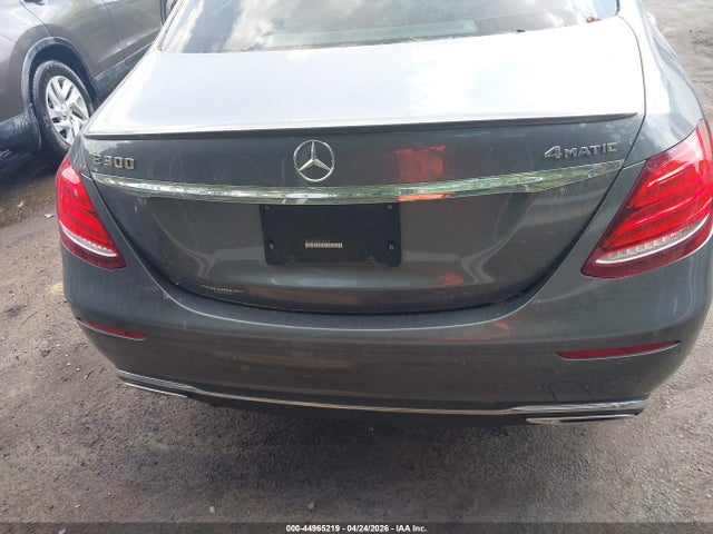 44965219 :رقم المزاد ، WDDZF4KB2HA142812 vin ، 2017 Mercedes-benz E 300 4matic مزاد بيع