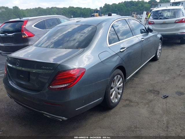 44965219 :رقم المزاد ، WDDZF4KB2HA142812 vin ، 2017 Mercedes-benz E 300 4matic مزاد بيع