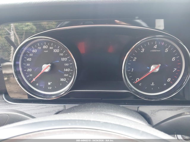 44965219 :رقم المزاد ، WDDZF4KB2HA142812 vin ، 2017 Mercedes-benz E 300 4matic مزاد بيع