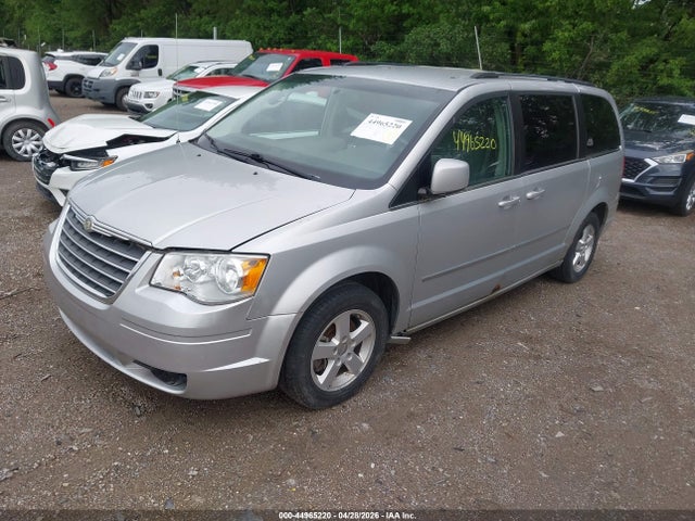 2010 Chrysler Town & Country Touring მანქანა იყიდება აუქციონზე, vin: 2A4RR5D1XAR500620, აუქციონის ნომერი: 44965220