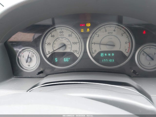 2010 Chrysler Town & Country Touring მანქანა იყიდება აუქციონზე, vin: 2A4RR5D1XAR500620, აუქციონის ნომერი: 44965220