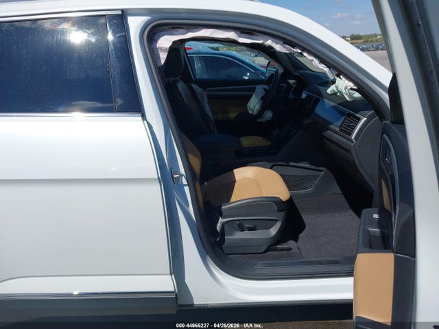 Продаж на аукціоні авто 2021 Volkswagen Atlas Cross Sport 3.6l V6 Sel Premium, vin: 1V2TE2CAXMC227116, номер лоту: 44965227
