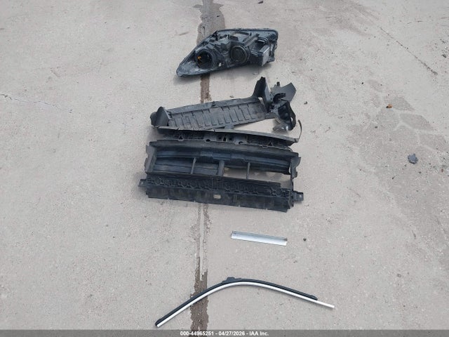 44965251 :رقم المزاد ، 1FMCU0GD1HUB41217 vin ، 2017 Ford Escape Se مزاد بيع