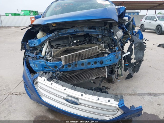 44965251 :رقم المزاد ، 1FMCU0GD1HUB41217 vin ، 2017 Ford Escape Se مزاد بيع