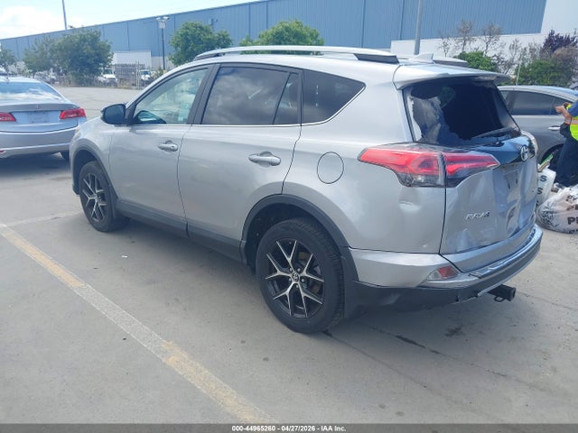 Toyota RAV4 SE 2018 2T3NFREV1JW409473 Image 3