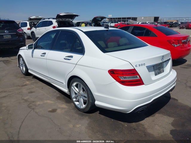 44965320 :رقم المزاد ، WDDGF8AB4DR246049 vin ، 2013 Mercedes-benz C 300 Sport 4matic مزاد بيع
