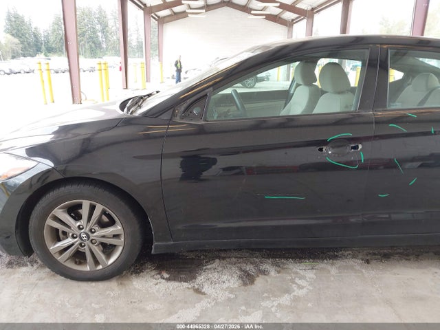 5NPD84LF5HH181645 Hyundai ELANTRA SE