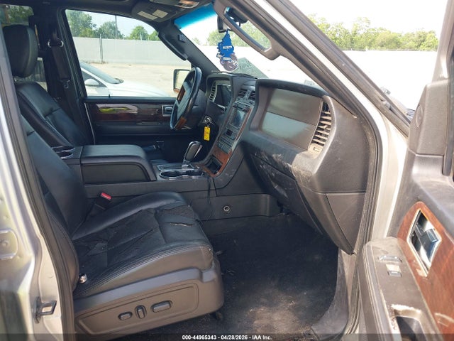 Продажа на аукционе авто 2011 Lincoln Navigator L, vin: 5LMJJ3H52BEJ08668, номер лота: 44965343