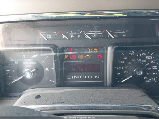 Продажа на аукционе авто 2011 Lincoln Navigator L, vin: 5LMJJ3H52BEJ08668, номер лота: 44965343