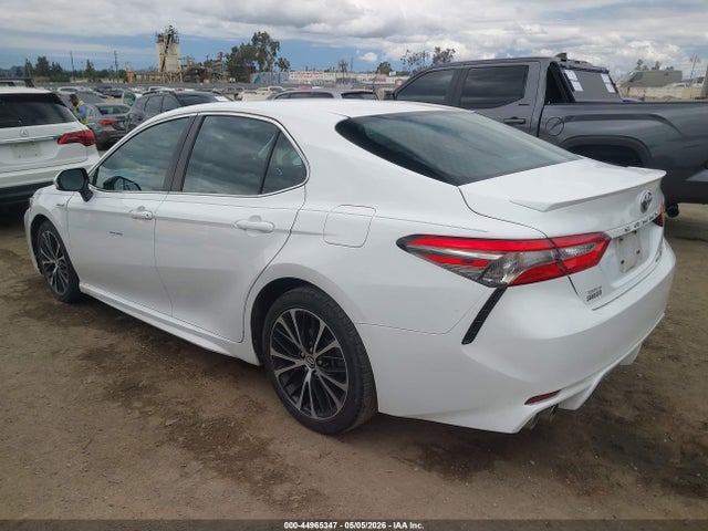 4T1B21HK8JU505675 Toyota Camry Hybrid Se
