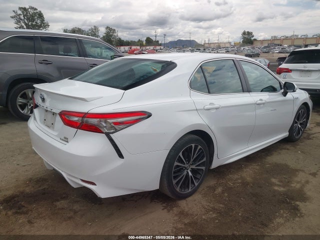4T1B21HK8JU505675 Toyota Camry Hybrid Se