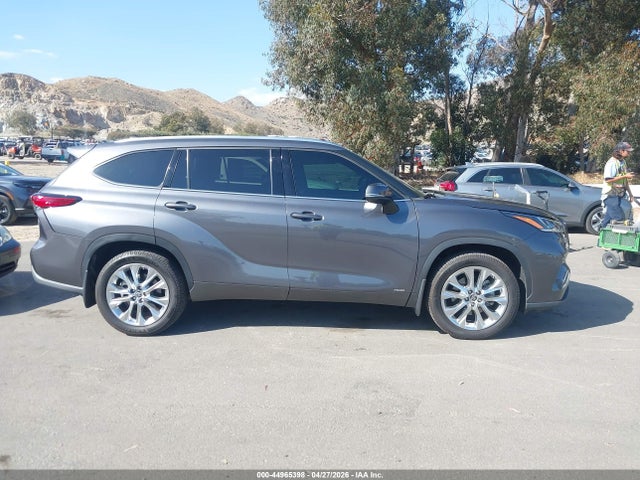 Aukcja sprzedaży 2023 Toyota Highlander Hybrid Limited, vin: 5TDXBRCHXPS578452, numer aukcji: 44965398