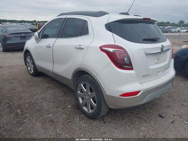 44965413 :رقم المزاد ، KL4CJCSM8JB561316 vin ، 2018 Buick Encore Essence مزاد بيع