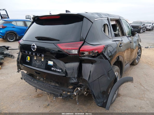 5N1AT3BB8MC795195 Nissan Rogue Sv Intelligent Awd