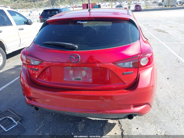 3MZBN1L7XHM114750 Mazda Mazda3 Touring