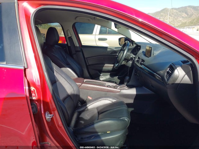 3MZBN1L7XHM114750 Mazda Mazda3 Touring