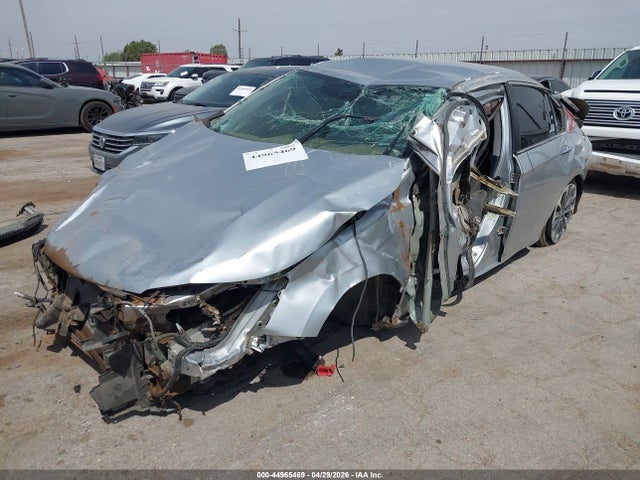 44965469 :رقم المزاد ، 1HGCR2F50FA161700 vin ، 2015 Honda Accord Sport مزاد بيع