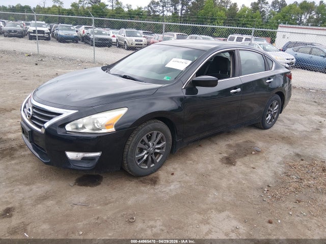 Nissan Altima 2.5 S 2015 1N4AL3AP5FN403501 Image 2