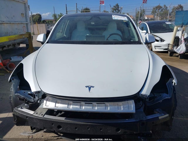Продажа на аукционе авто 2025 Tesla Model Y Long Range Dual Motor Rear-wheel Drive, vin: 7SAYGDED5SF316468, номер лота: 44965536