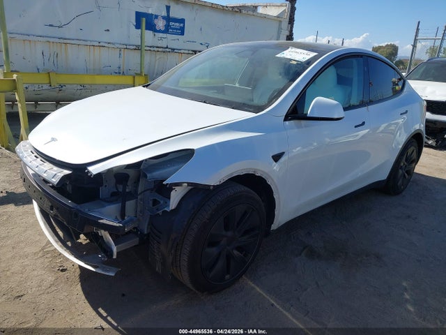 Продажа на аукционе авто 2025 Tesla Model Y Long Range Dual Motor Rear-wheel Drive, vin: 7SAYGDED5SF316468, номер лота: 44965536