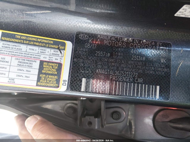 KIA Optima Lx 2018 KNAGT4L36J5211272 Image 9