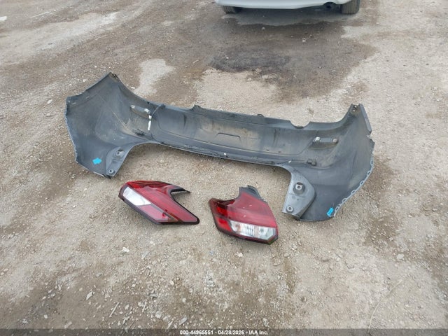 Продажа на аукционе авто 2023 Nissan Kicks Sr Xtronic Cvt, vin: 3N1CP5DVXPL504020, номер лота: 44965551