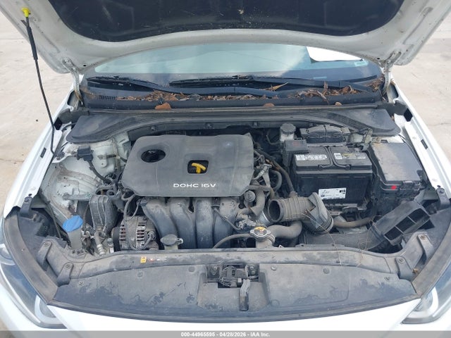 5NPD84LF7JH288864 Hyundai ELANTRA SEL