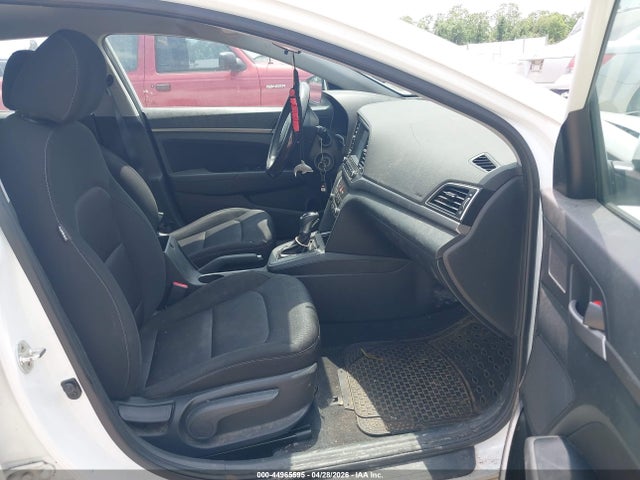 5NPD84LF7JH288864 Hyundai ELANTRA SEL