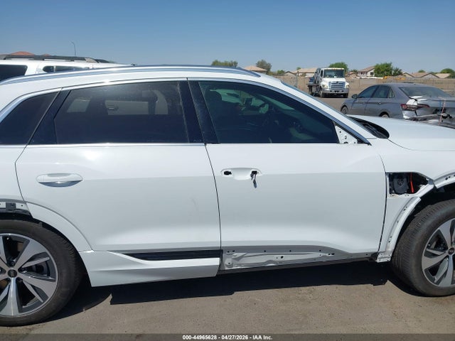 Aukcja sprzedaży 2024 Audi Q8 E-tron Premium Plus Quattro, vin: WA15ABGE0RB015187, numer aukcji: 44965628