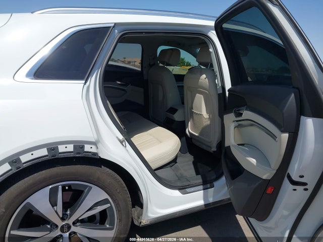 Aukcja sprzedaży 2024 Audi Q8 E-tron Premium Plus Quattro, vin: WA15ABGE0RB015187, numer aukcji: 44965628