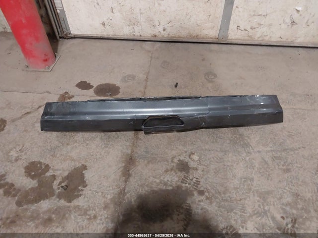 44965637 :رقم المزاد ، 1FMCU9J93JUB63010 vin ، 2018 Ford Escape Titanium مزاد بيع