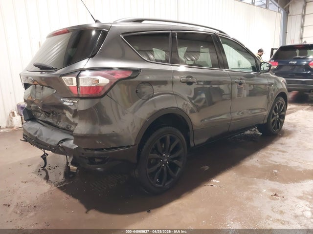 44965637 :رقم المزاد ، 1FMCU9J93JUB63010 vin ، 2018 Ford Escape Titanium مزاد بيع