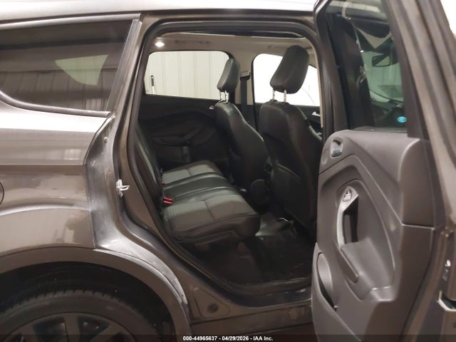 44965637 :رقم المزاد ، 1FMCU9J93JUB63010 vin ، 2018 Ford Escape Titanium مزاد بيع