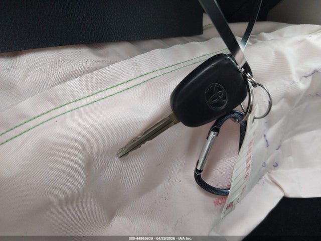 44965639 :رقم المزاد ، 2T3BFREV2FW341758 vin ، 2015 Toyota Rav4 Le مزاد بيع